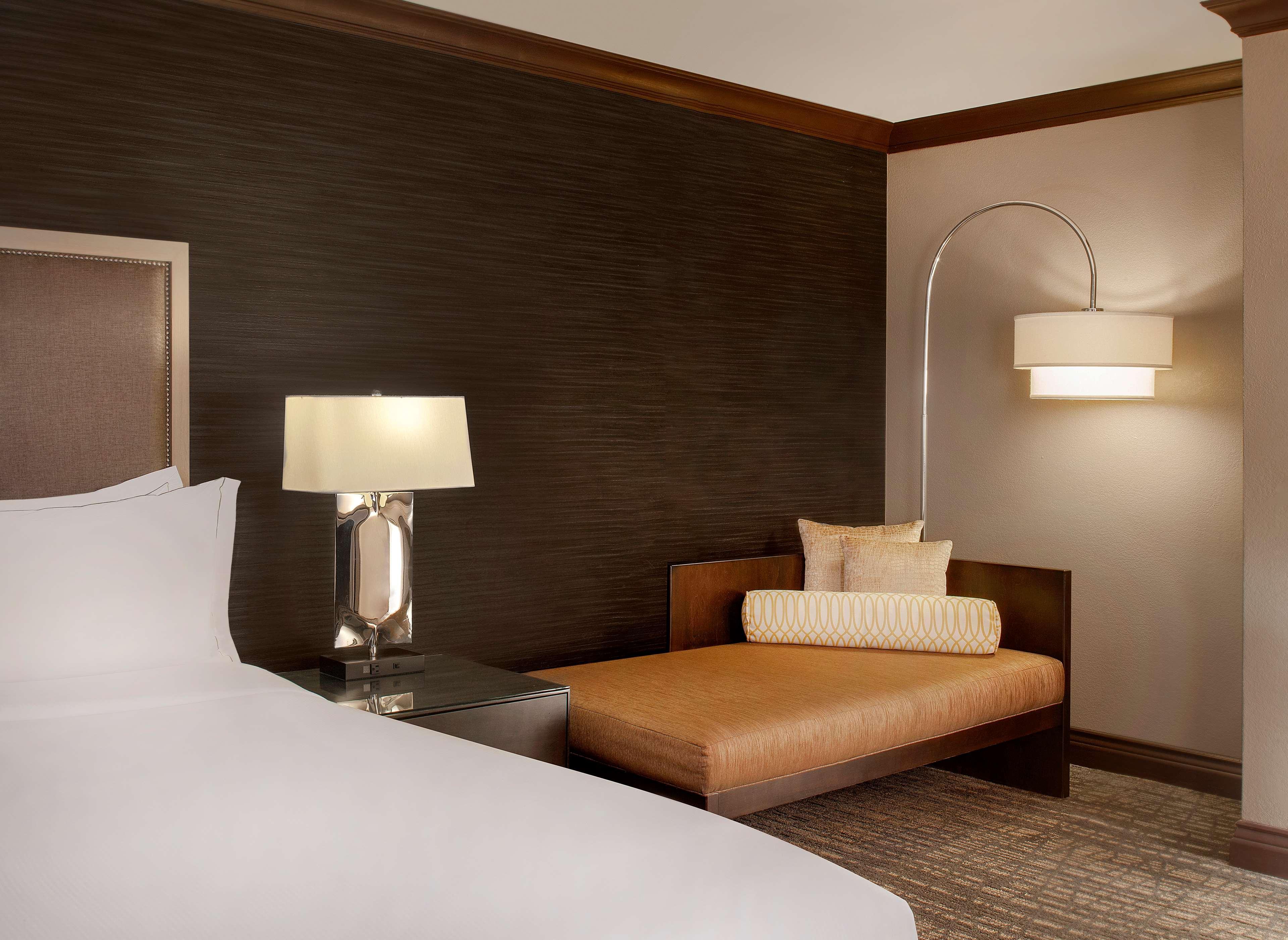 Hilton Fort Worth Esterno foto